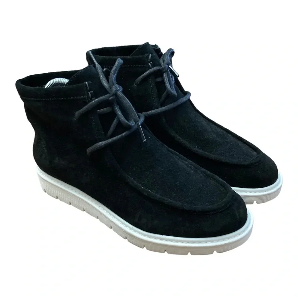 Aquatalia brand style